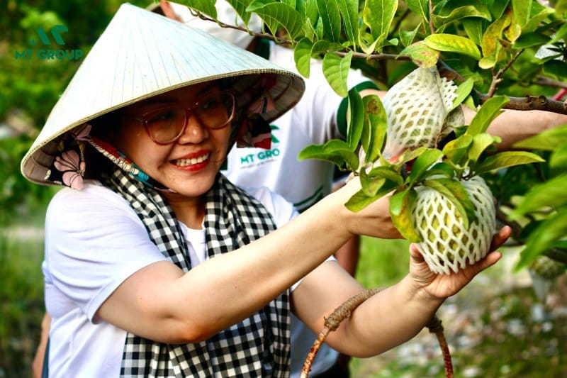 trai nghiem mot ngay lam nong dan 4